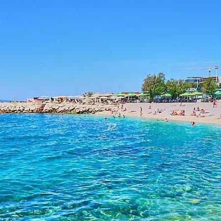 Seaview Deluxe *